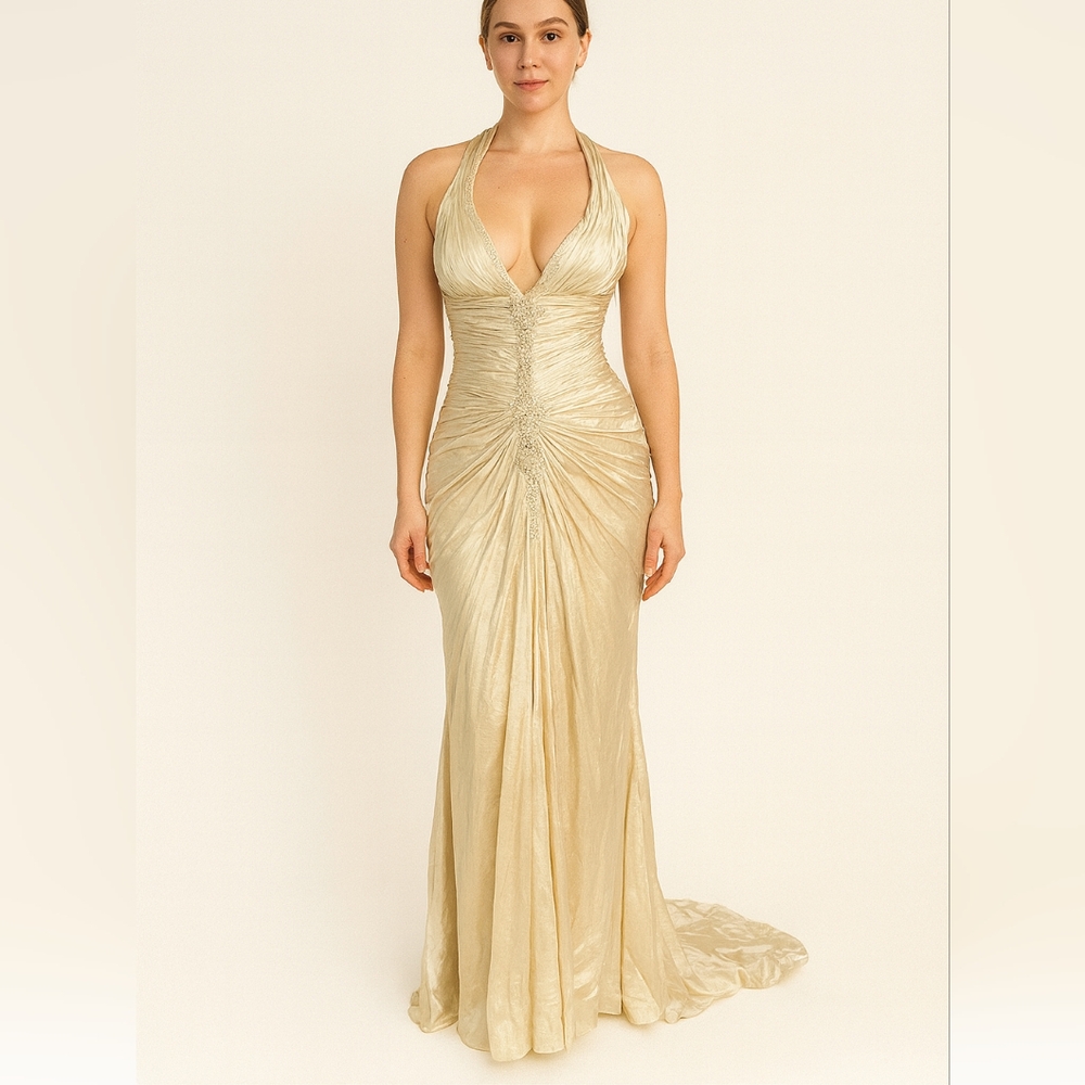 Stephen Yearick Beige Wedding Dress. Size 2/4